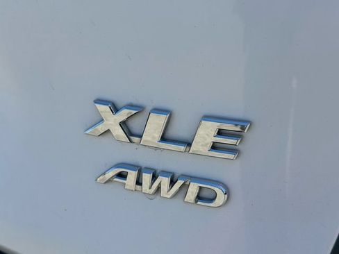 Certified 2025 Toyota RAV4 XLE AWD/4WD image 12