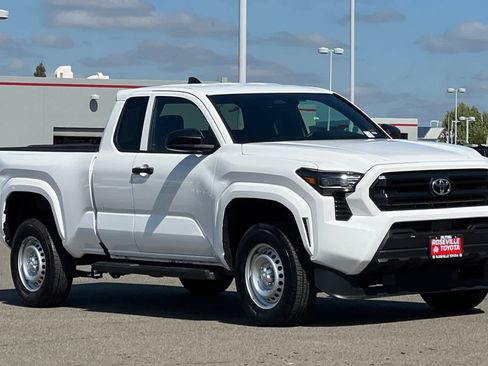 Certified 2025 Toyota Tacoma SR image 3