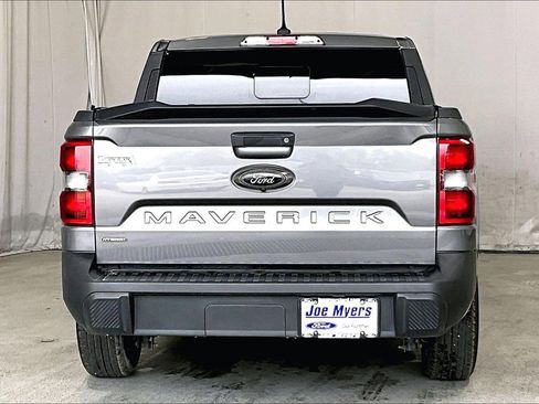 Used 2023 Ford Maverick Lariat w/ Black Appearance Package image 4