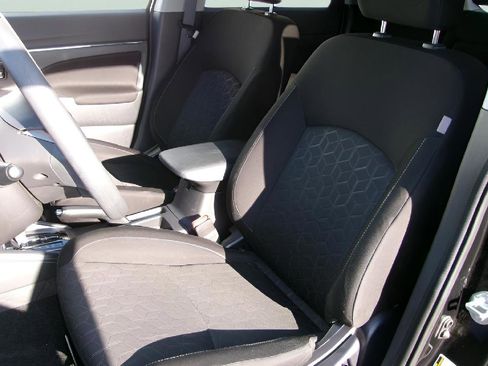 Used 2025 Mitsubishi Outlander Sport ES image 13