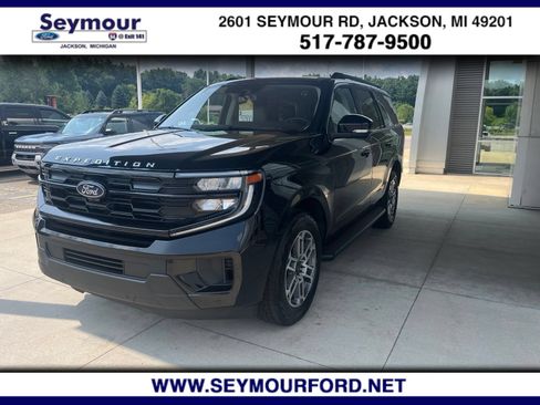 Certified 2025 Ford Expedition Active AWD/4WD image 1