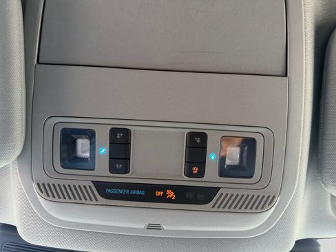 Used 2022 Ford Explorer Limited RWD image 20