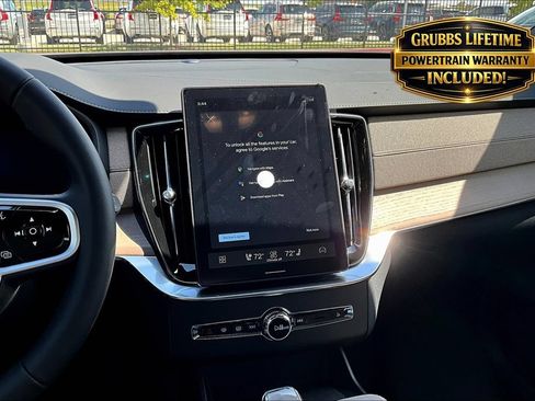 Certified 2026 Volvo XC90 B5 Plus w/ Protection Package Premier AWD/4WD image 18