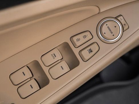 Used 2013 Hyundai Sonata Limited w/ Premium Pkg image 36