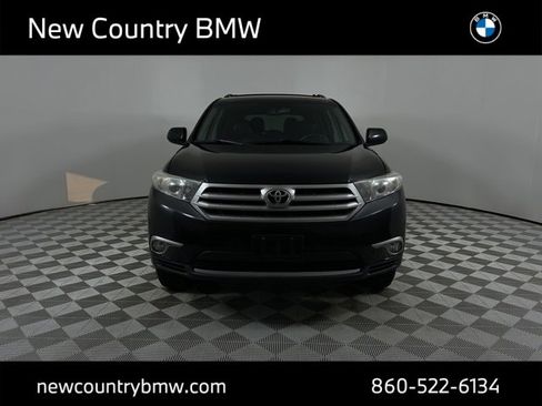 Used 2013 Toyota Highlander SE image 2