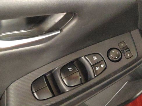 Used 2024 Nissan Sentra SV image 27