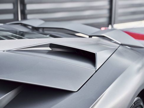 Used 2018 Lamborghini Aventador S image 19