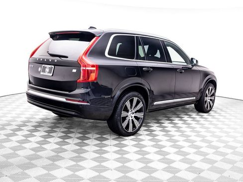 Used 2024 Volvo XC90 T8 Ultimate w/ Protection Package Premier AWD/4WD image 7