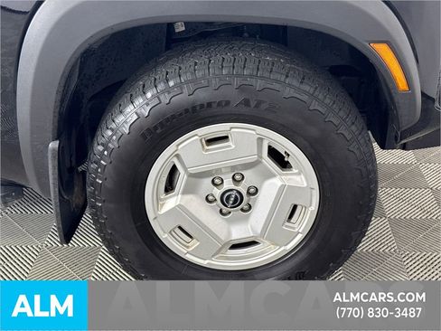 Used 2024 Nissan Frontier SV w/ Hardbody Edition image 14