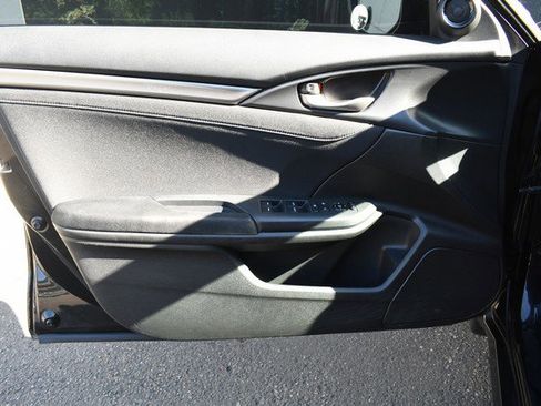 Used 2018 Honda Civic EX image 13