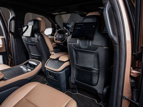 Used 2025 Lincoln Navigator Black Label image 34