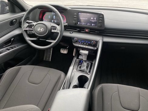 Certified 2026 Hyundai Elantra Sport FWD image 15