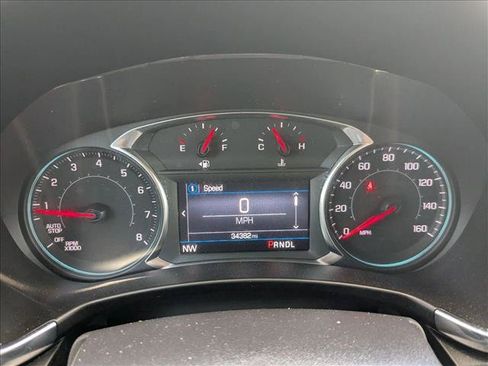 Used 2023 Chevrolet Equinox LT FWD image 9