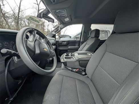 Used 2020 Chevrolet Silverado 1500 Custom w/ Custom Value Package image 12