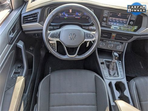 Used 2023 Volkswagen Jetta Sport image 6