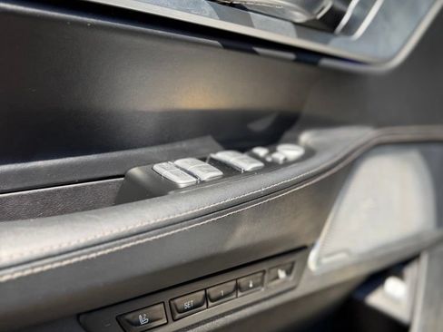 Used 2019 BMW 750i xDrive w/ Executive Package AWD/4WD image 12