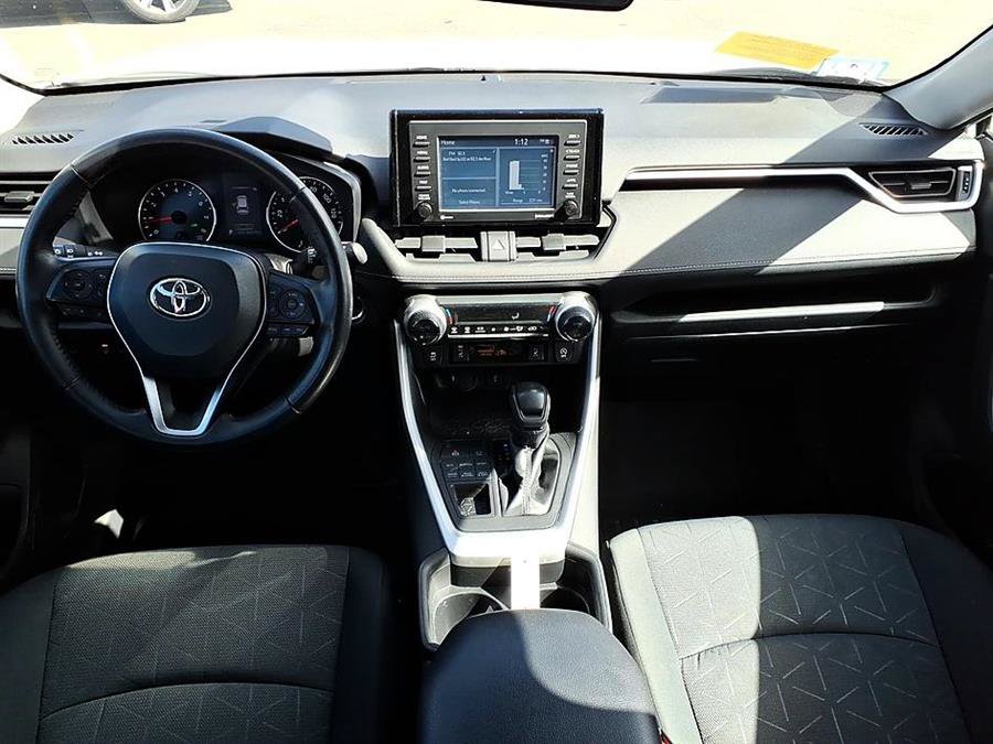 Used 2021 Toyota RAV4 XLE w/ Convenience Package AWD/4WD image 18
