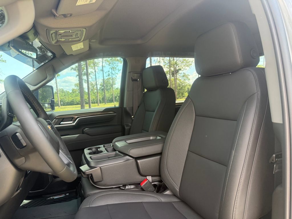 New 2026 Chevrolet Silverado 2500 LT w/ All Star Edition AWD/4WD image 13