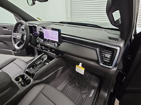 New 2026 GMC Canyon Elevation w/ Convenience Package image 40