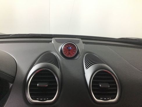 Certified 2024 Porsche 718 Cayman GTS RWD image 25