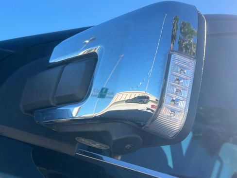 Used 2021 Ford F150 Lariat image 11