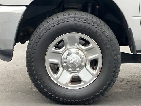 Used 2016 RAM 3500 Tradesman w/ Chrome Appearance Group image 26