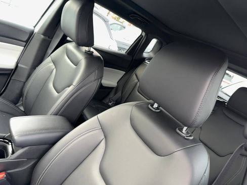 New 2026 Jeep Compass Limited image 7