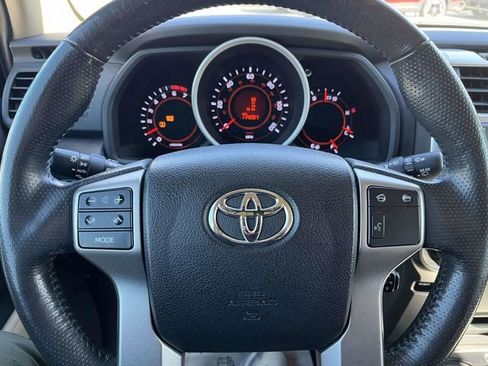 Used 2011 Toyota 4Runner Limited image 31