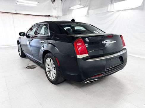 Used 2016 Chrysler 300 C AWD/4WD image 4