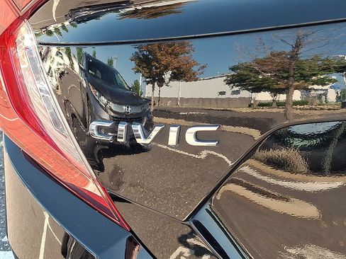 Used 2020 Honda Civic LX image 30