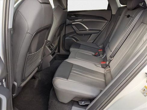 New 2025 Audi Q5 Premium Plus image 16