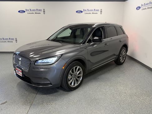 Used 2021 Lincoln Corsair AWD w/ Premium Package image 3