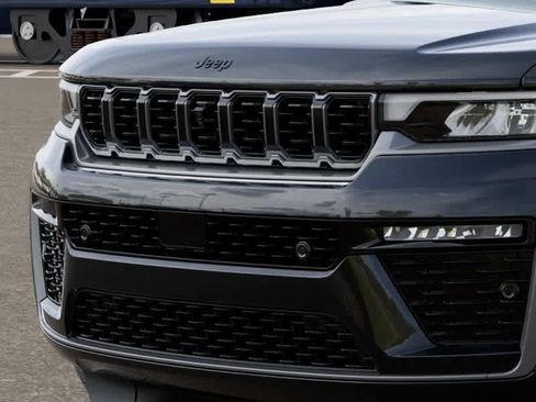 New 2026 Jeep Grand Cherokee L Summit AWD/4WD image 11