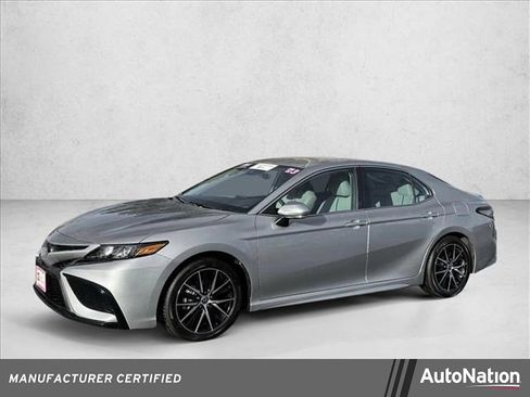 Certified 2023 Toyota Camry SE image 1