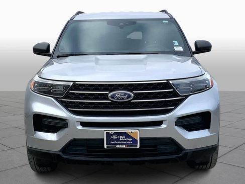 Certified 2020 Ford Explorer XLT image 4