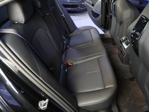 Used 2025 BMW M5 w/ Carbon Package image 15