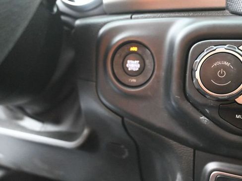 Used 2020 Jeep Gladiator Sport w/ Quick Order Package 24S image 15