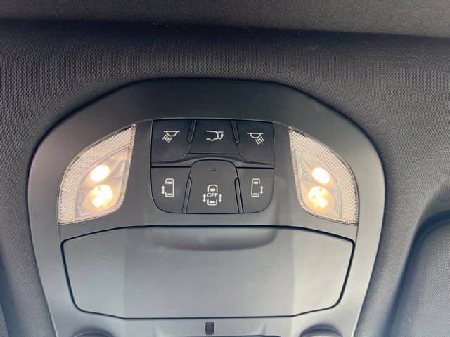 Used 2025 Chrysler Pacifica Select w/ Uconnect Theater Family Group AWD/4WD image 25