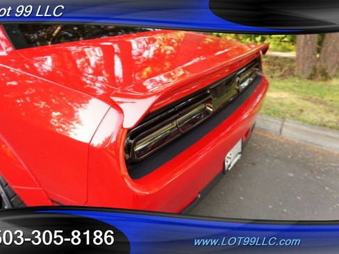 Used 2015 Dodge Challenger SRT Hellcat image 29