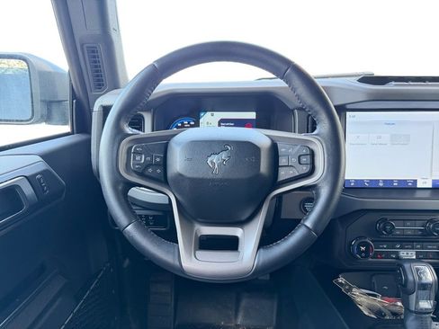 Used 2024 Ford Bronco Everglades image 12