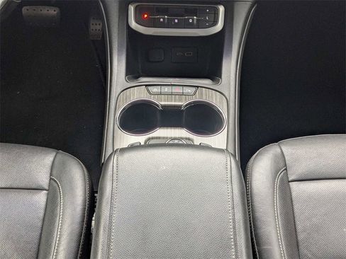 Used 2020 GMC Acadia SLT image 21