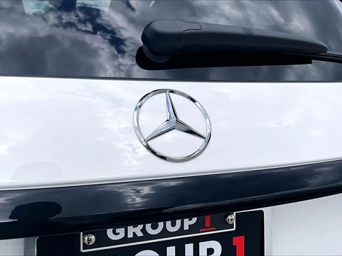 Used 2026 Mercedes-Benz GLC 300 4MATIC image 31