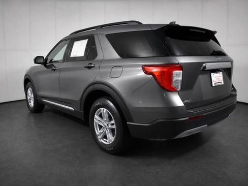 Used 2023 Ford Explorer XLT w/ Equipment Group 202A AWD/4WD image 6