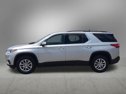 Used 2020 Chevrolet Traverse LT FWD image 3