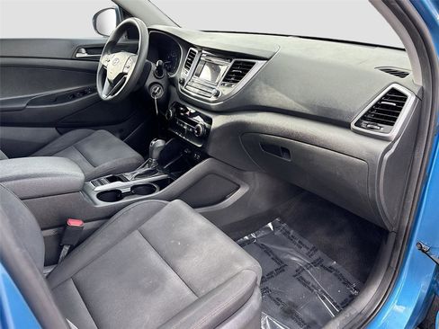 Used 2018 Hyundai Tucson SE w/ Cargo Package FWD image 28