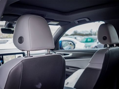 New 2024 Volkswagen Atlas Cross Sport SEL R-Line image 27