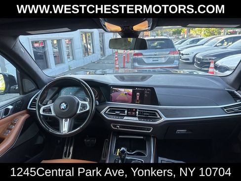 Used 2020 BMW X7 xDrive40i w/ M Sport Package AWD/4WD image 24