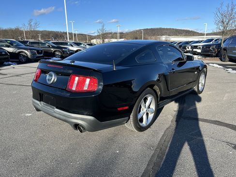 Used 2011 Ford Mustang GT Premium image 7