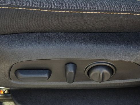 Certified 2024 Chevrolet Equinox LT w/ LPO, Floor Liner Package image 29