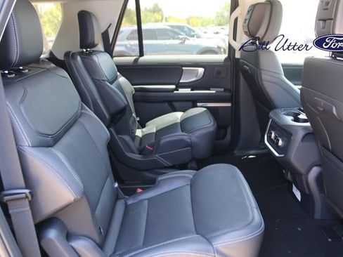 New 2027 Ford Expedition Max Platinum w/ Driver's Package RWD image 9